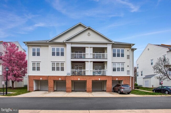 Building Photo - 42480 Rockrose Square