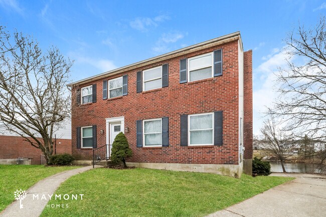 Foto del edificio - 43 Surrey Ct