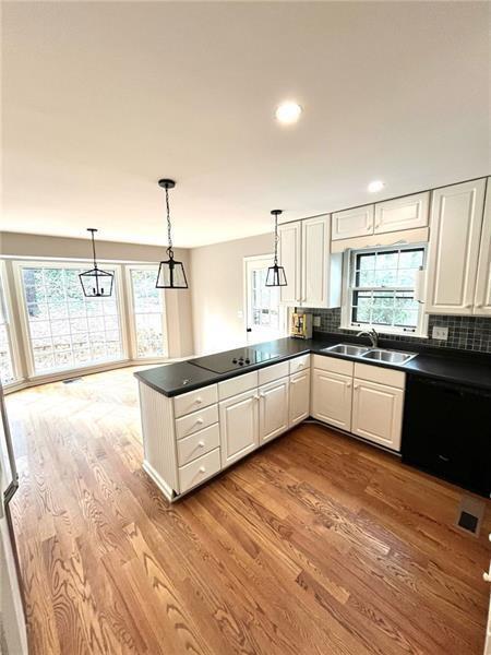 Foto del edificio - 4677 Mountain Creek Dr