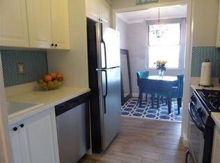 Foto del edificio - 6040 JFK Blvd E