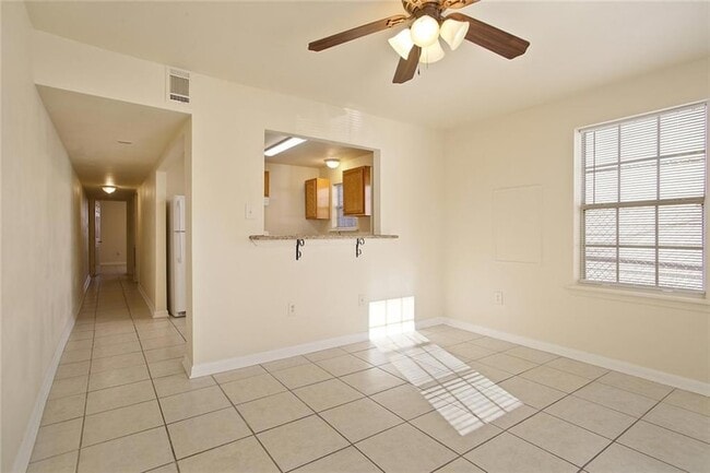 Building Photo - 3029 Bienville St