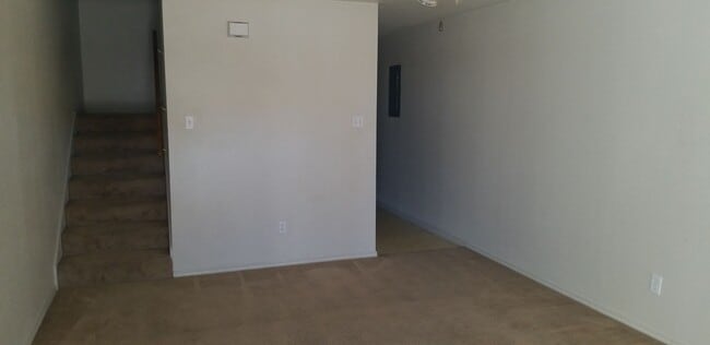 Building Photo - 125 Ryan Cir