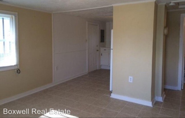 Building Photo - 2 br, 2 bath House - 4474 Cumberland  Apt c
