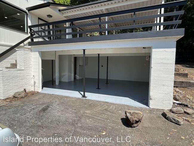 Building Photo - 4 br, 2 bath House - 6010 E Evergreen Blvd