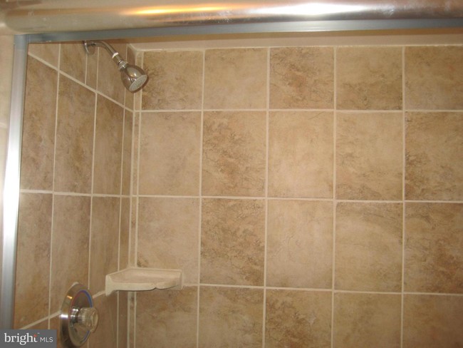 Building Photo - 14742 Flower Hill Dr