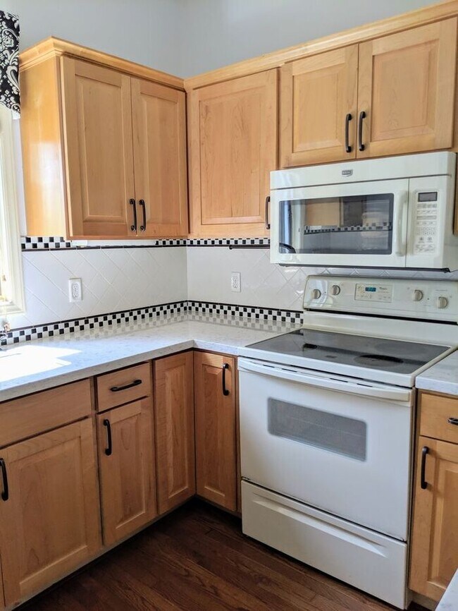 Foto del edificio - Condo Rental in Great Asheville Location!