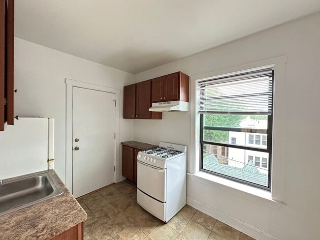 Building Photo - 2617 N Spaulding Ave