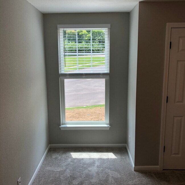 Foto del edificio - 1130 W 11th St