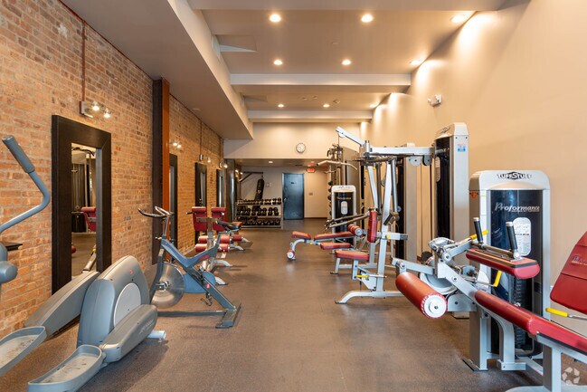 Gimnasio - Trolley