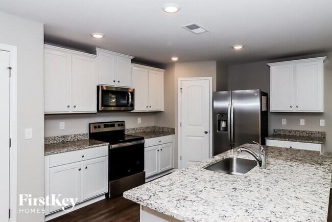 Building Photo - 9131 Creedmore Hills Dr