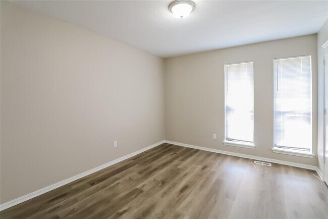 Foto del edificio - 8313 NW 105th St