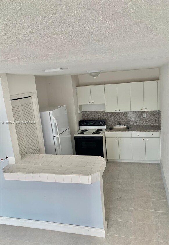 Building Photo - 22365 SW 115th Ct