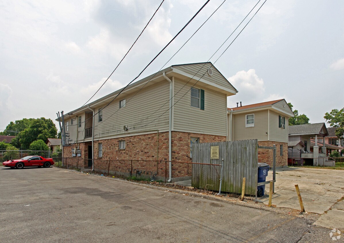 312 Monroe St, Gretna, LA 70053 Apartments in Gretna, LA