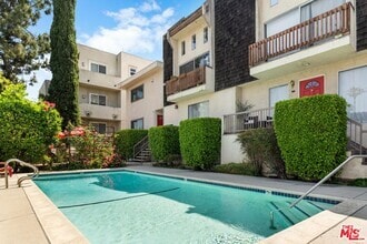 Building Photo - 4660 Coldwater Canyon Ave