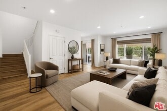 Building Photo - 6020 S Seabluff Dr