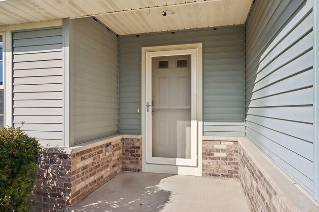 Foto del edificio - 1814 Fjord Pass