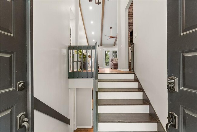 Foto del edificio - 230 Summerfield Dr
