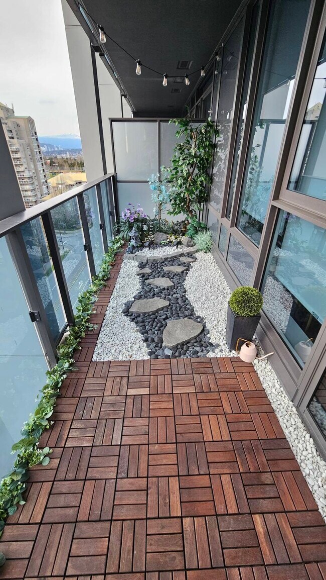 Photo du bâtiment - 10448 University Dr