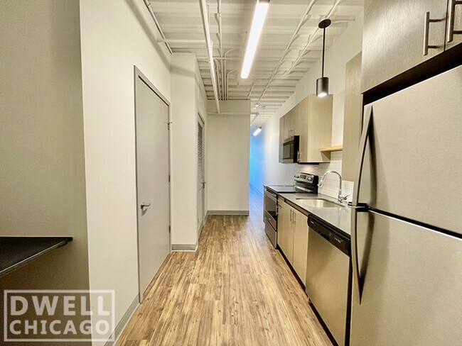 Foto del edificio - 911 W Dakin St