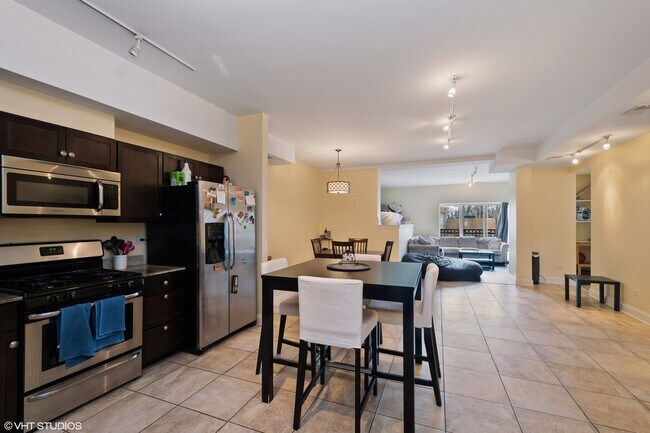 Foto del edificio - 2801 W Ardmore Ave