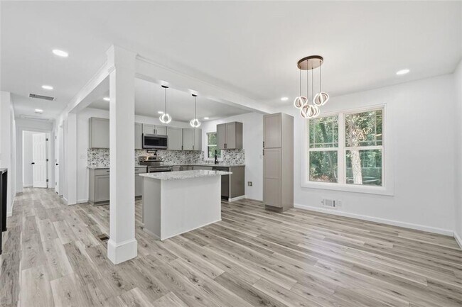 Foto del edificio - 3920 Wedgefield Cir