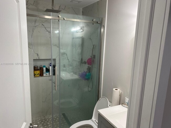 Building Photo - 342 E 46th St