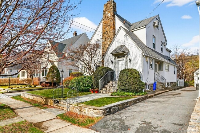 Building Photo - 14 Columbia Pl