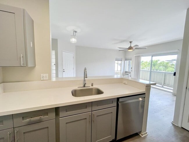 Building Photo - 91-269 Hanapouli Cir, unit 15I