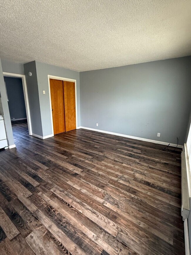 Foto del edificio - 1301 W 14th St