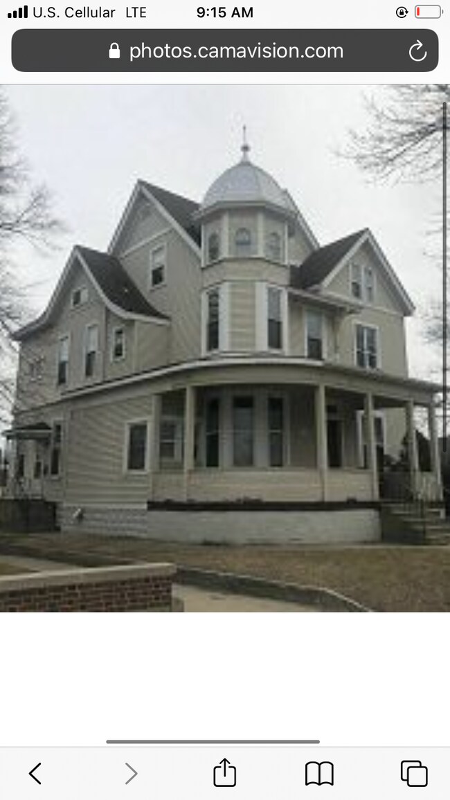 Building Photo - 849 3rd Ave SE