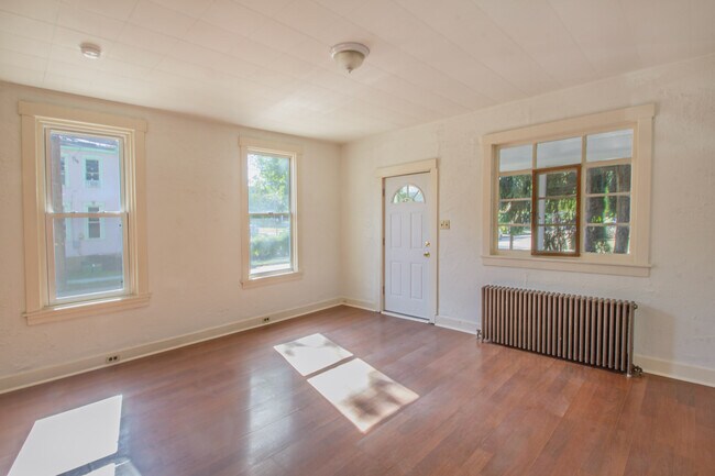 Foto del edificio - 331 Franklin Ave