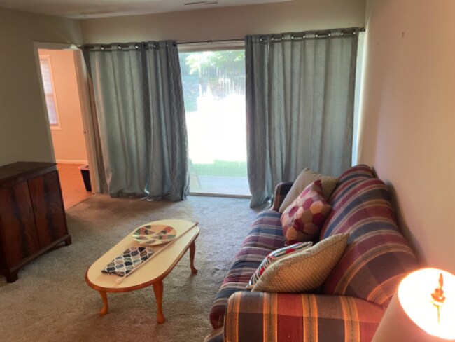 Foto del edificio - 878 College Pkwy