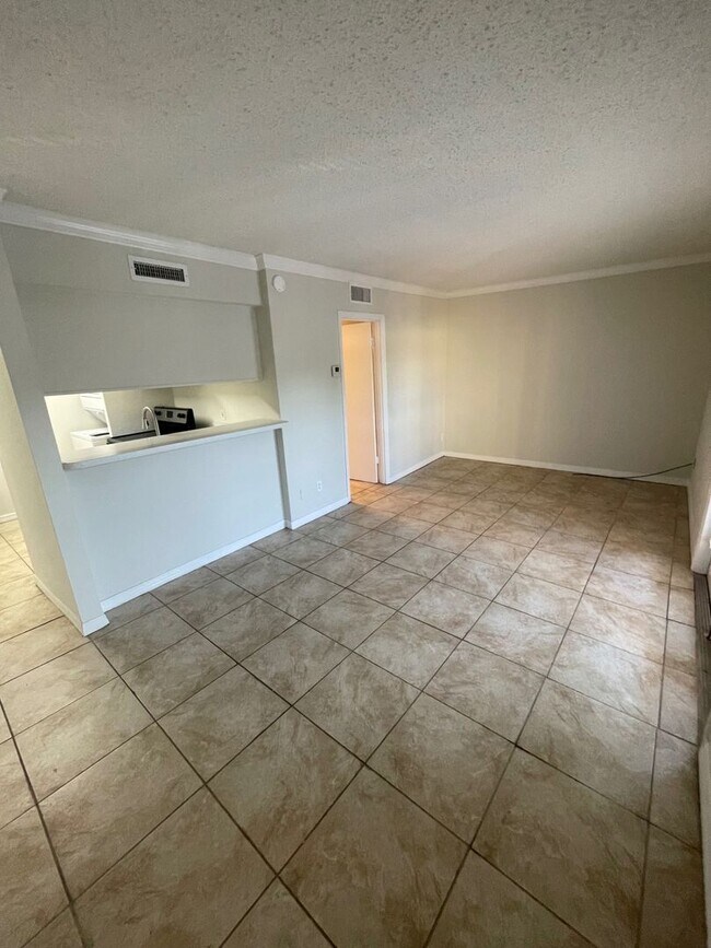 Foto del edificio - Charming studio in Altamonte Springs, Avai...