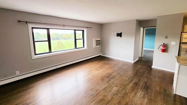 Building Photo - 204 Woodcliff Ave