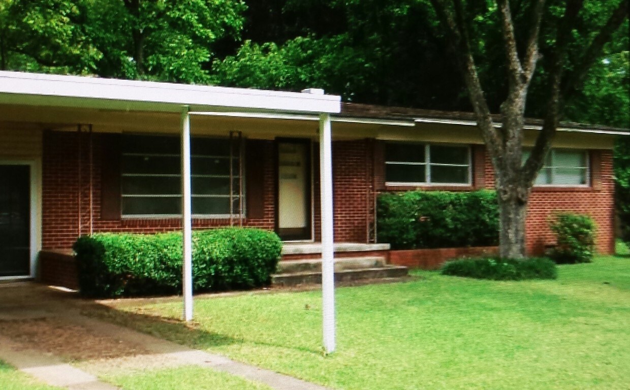 Primary Photo - 1803 Sharon Dr