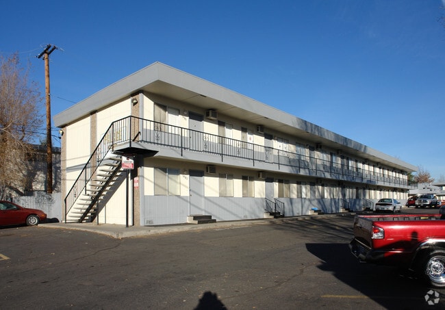 Building Photo - Palace Apartments