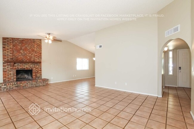 Foto del edificio - 18433 N 2nd Dr