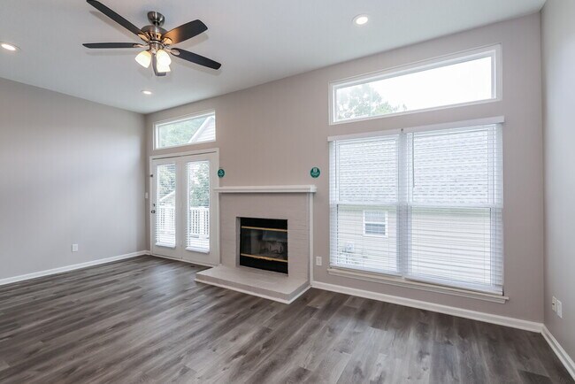 Building Photo - 13839 Poppleton Ct