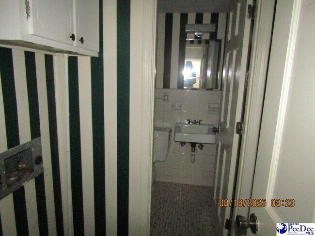 Foto del edificio - 706 S Edisto Dr