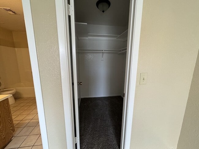 Building Photo - Olive Square 2 Bedroom Townhouse