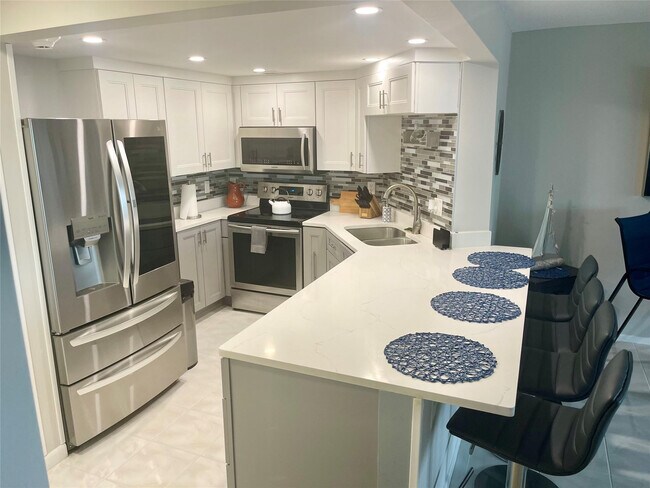 Foto del edificio - 133 N Pompano Beach Blvd