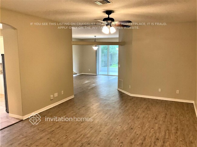 Foto del edificio - 1638 Maeve Cir