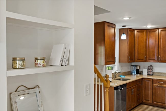 Foto del edificio - 6505 Columbia Pike