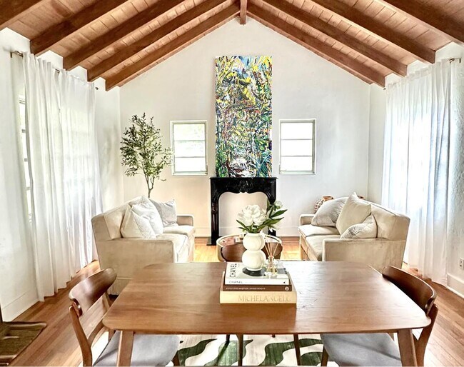 Foto del edificio - 620 Winters St