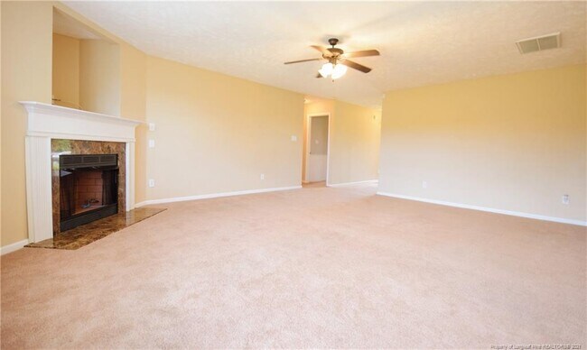 Building Photo - 225 Bent Oak Ct