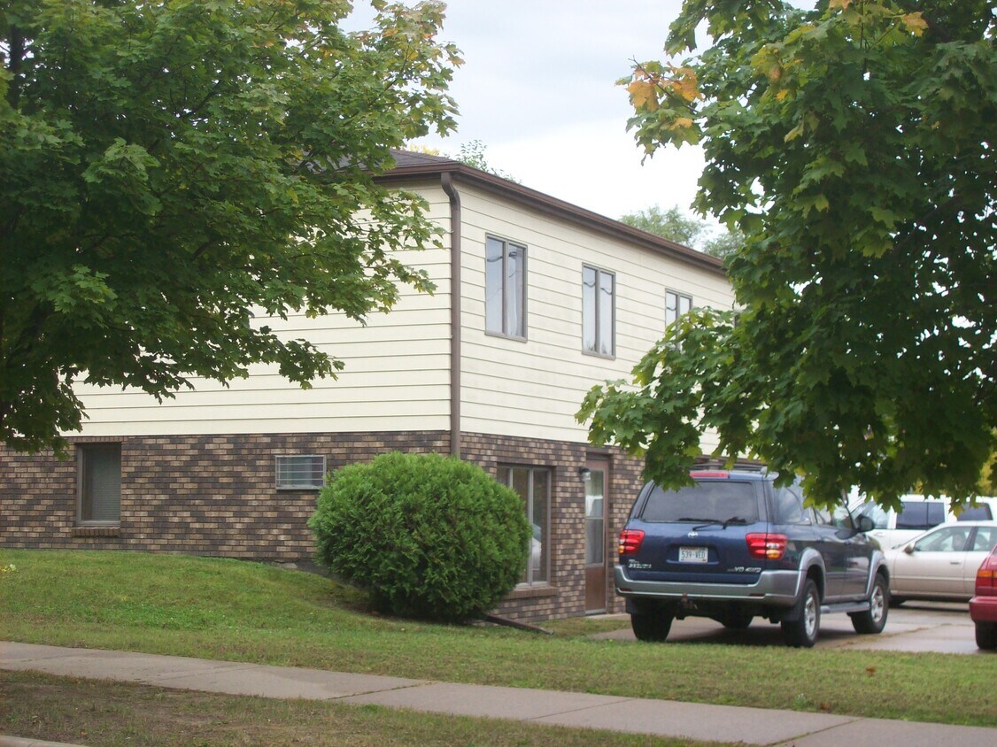 Foto principal - 303 Talmadge St