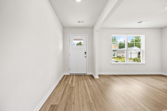 Building Photo - 116 Kings Acre Ct