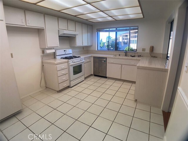 Foto del edificio - 28223 Ridgepoint Ct