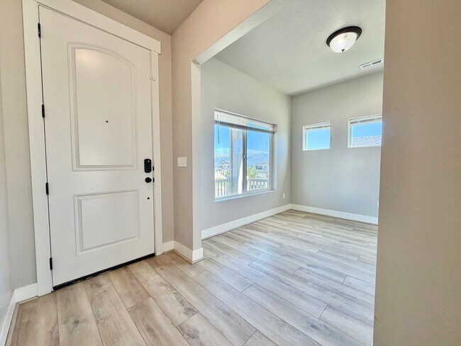 Foto del edificio - 673 W Beth Cir