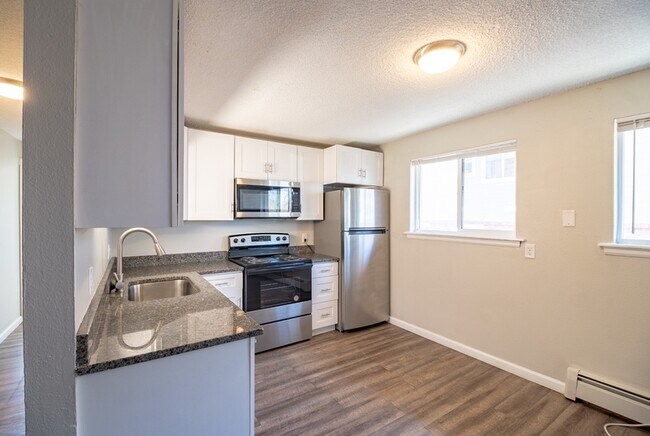 Foto del edificio - 3600 S Lowell Blvd